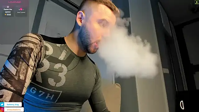 EnriqueBarberry online show from December 30, 2024, 6:20 am