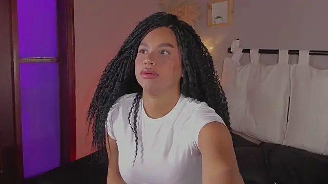 Snapshot of nayah__ chatting on January 24, 2025, 8:11 pm nayah online show from January 24, 2025, 8:11 pm