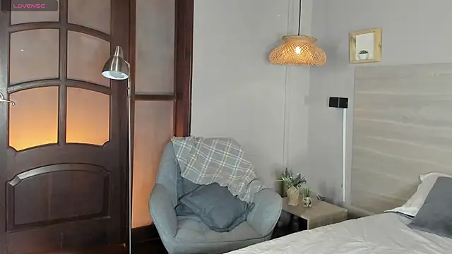 Snapshot of nayah__ chatting on May 5, 2026, 7:55 pm nayah online show from May 5, 2026, 7:55 pm