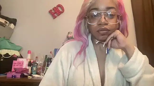 Snapshot of MommyConfident chatting on March 3, 2025, 3:52 am MommyConfident online show from March 3, 2025, 3:52 am