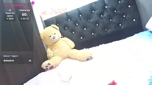 Snapshot of Kagome01 chatting on July 17, 2026, 1:29 pm Kagome01 online show from July 17, 2026, 1:29 pm