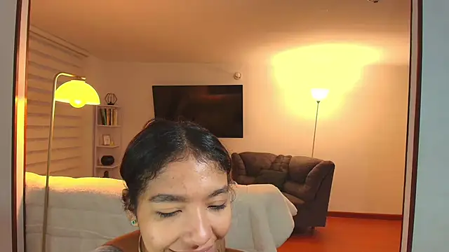 samy jonnes  online show from October 8, 2025, 11:02 pm