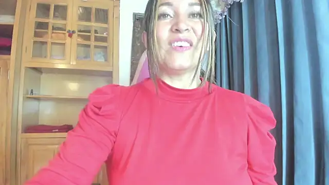 Snapshot of Devil_Sara chatting on February 5, 2025, 10:55 pm Devil Sara online show from February 5, 2025, 10:55 pm