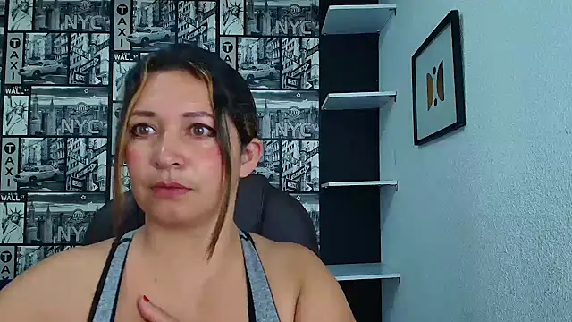 Snapshot of Devil_Sara chatting on February 18, 2025, 11:44 am Devil Sara online show from February 18, 2025, 11:44 am