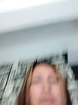 Snapshot of Devil_Sara chatting on November 9, 2025, 4:49 pm Devil Sara online show from November 9, 2025, 4:49 pm