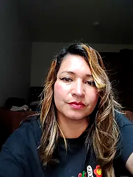 Snapshot of Devil_Sara chatting on November 17, 2025, 9:42 pm Devil Sara online show from November 17, 2025, 9:42 pm