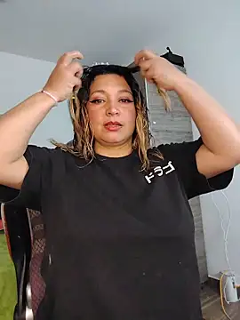 Snapshot of Devil_Sara chatting on June 13, 2026, 12:58 pm Devil Sara online show from June 13, 2026, 12:58 pm