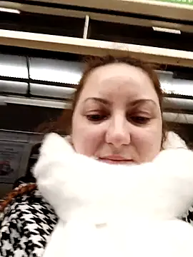 JasmineFaber online show from February 18, 2025, 5:42 am