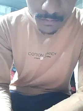 Snapshot of Burhade-- chatting on December 29, 2024, 7:32 pm Burhade-- online show from December 29, 2024, 7:32 pm