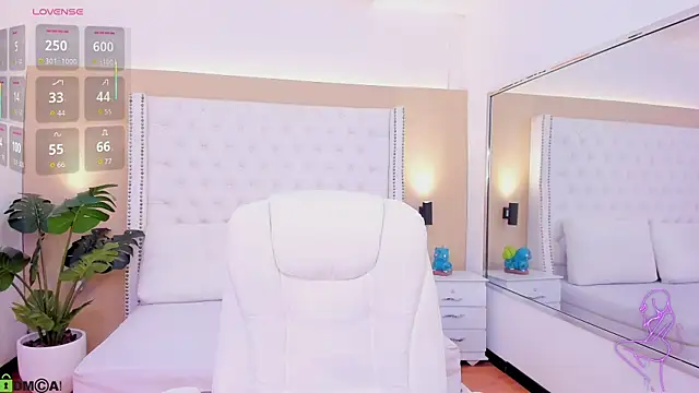 Snapshot of celeste_wayne chatting on July 11, 2026, 11:17 pm celeste wayne online show from July 11, 2026, 11:17 pm