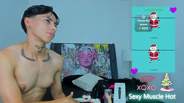 Snapshot of AmberAdams_ chatting on December 31, 2024, 5:11 am AmberAdams online show from December 31, 2024, 5:11 am