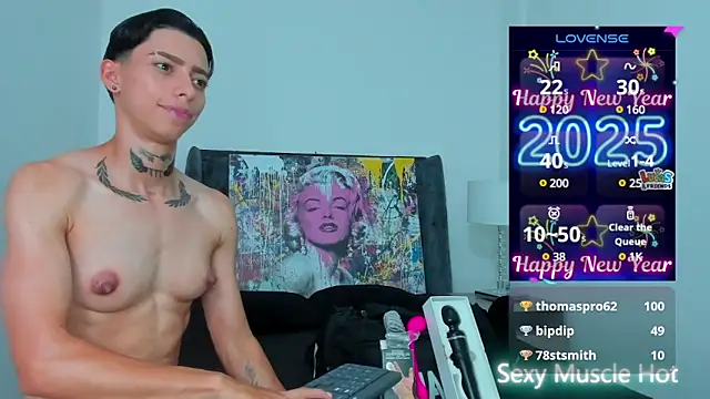 Snapshot of AmberAdams_ chatting on January 2, 2025, 4:56 pm AmberAdams online show from January 2, 2025, 4:56 pm