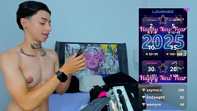 Snapshot of AmberAdams_ chatting on January 4, 2025, 4:32 pm AmberAdams online show from January 4, 2025, 4:32 pm