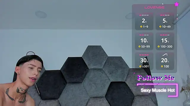 Snapshot of AmberAdams_ chatting on January 22, 2025, 4:44 pm AmberAdams online show from January 22, 2025, 4:44 pm