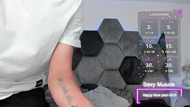 Snapshot of AmberAdams_ chatting on February 15, 2025, 2:22 pm AmberAdams online show from February 15, 2025, 2:22 pm