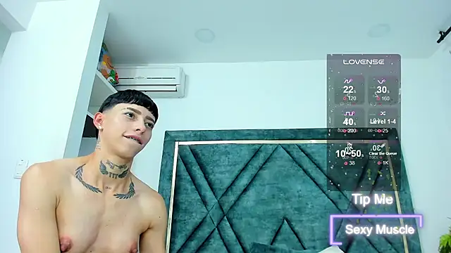 Snapshot of AmberAdams_ chatting on March 5, 2025, 4:56 am AmberAdams online show from March 5, 2025, 4:56 am