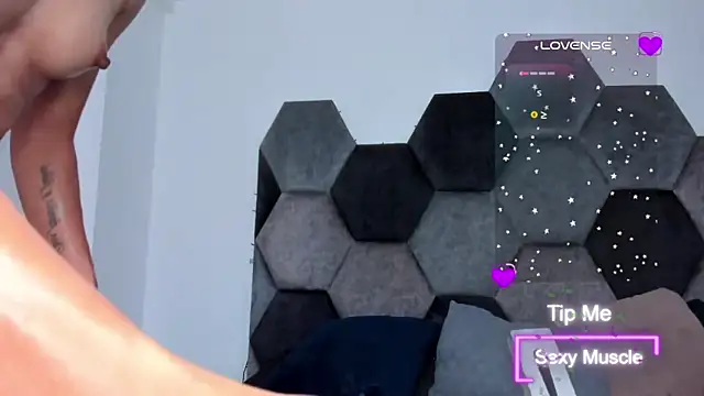 Snapshot of AmberAdams_ chatting on March 11, 2025, 1:45 pm AmberAdams online show from March 11, 2025, 1:45 pm