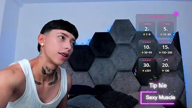 Snapshot of AmberAdams_ chatting on March 13, 2025, 1:18 pm AmberAdams online show from March 13, 2025, 1:18 pm