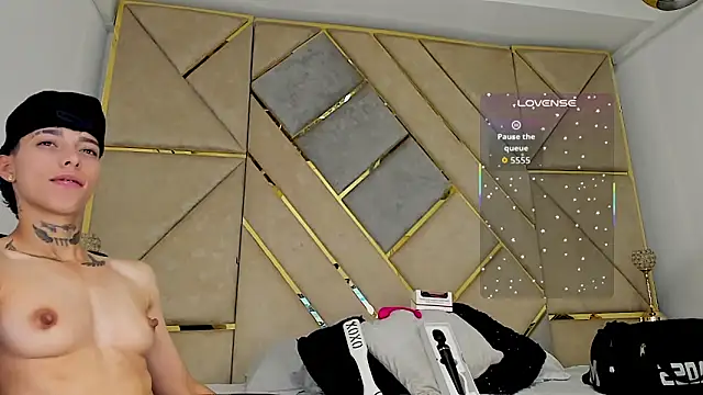 Snapshot of AmberAdams_ chatting on September 12, 2025, 3:12 pm AmberAdams online show from September 12, 2025, 3:12 pm