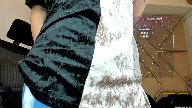 Snapshot of AmberAdams_ chatting on September 26, 2025, 3:05 pm AmberAdams online show from September 26, 2025, 3:05 pm