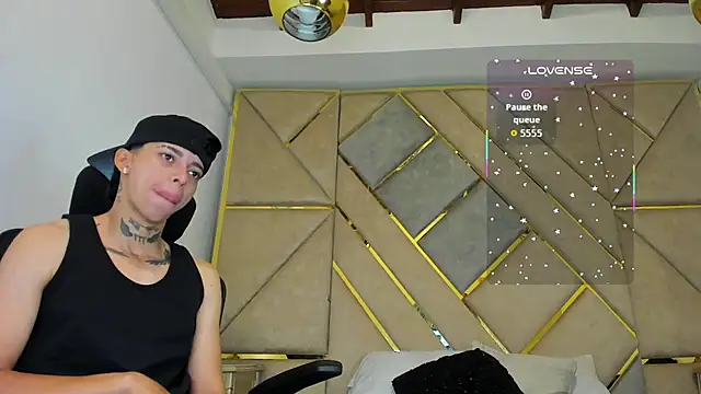 Snapshot of AmberAdams_ chatting on October 6, 2025, 2:47 pm AmberAdams online show from October 6, 2025, 2:47 pm