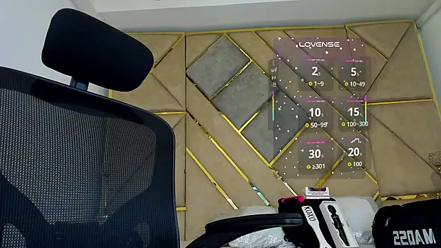 Snapshot of AmberAdams_ chatting on October 13, 2025, 1:22 pm AmberAdams online show from October 13, 2025, 1:22 pm