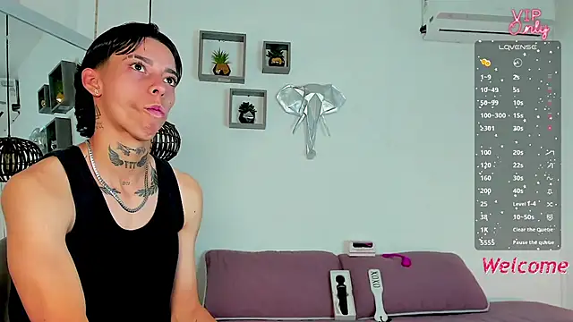 AmberAdams  online show from January 16, 2026, 4:11 pm