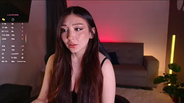 Snapshot of Valengarcia_ chatting on July 18, 2026, 11:30 pm Valengarcia online show from July 18, 2026, 11:30 pm
