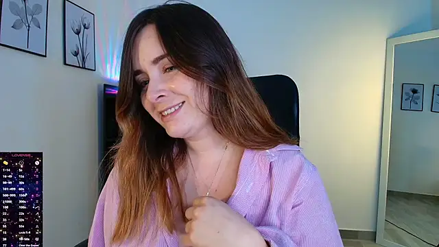 Snapshot of miss_seline chatting on December 16, 2025, 7:52 pm miss seline online show from December 16, 2025, 7:52 pm