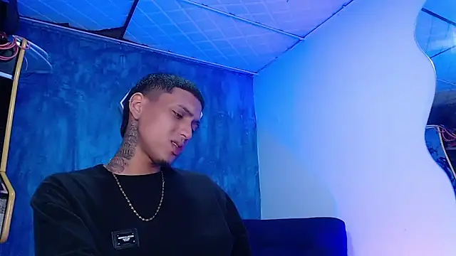 Liam lee online show from February 6, 2025, 4:03 pm