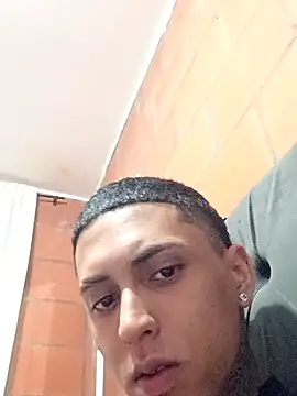 Liam lee online show from December 2, 2025, 3:45 am