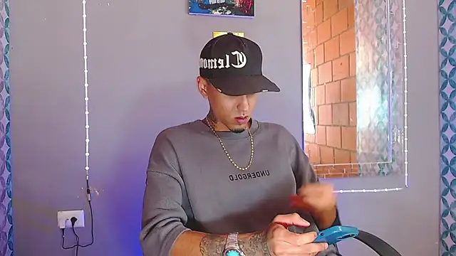 Liam lee online show from June 22, 2026, 9:01 pm