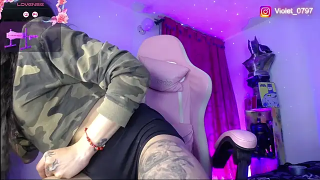 Snapshot of Juana_777 chatting on February 22, 2025, 4:51 am Juana 777 online show from February 22, 2025, 4:51 am