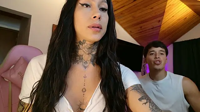 Snapshot of Juana_777 chatting on October 4, 2025, 5:27 am Juana 777 online show from October 4, 2025, 5:27 am