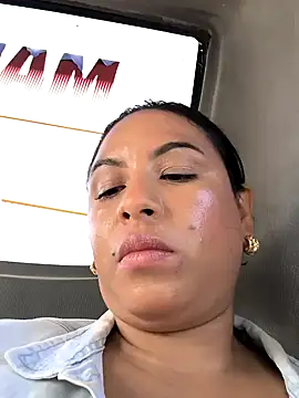 Snapshot of Francesca_ferrari chatting on December 4, 2024, 7:45 pm Francesca ferrari online show from December 4, 2024, 7:45 pm