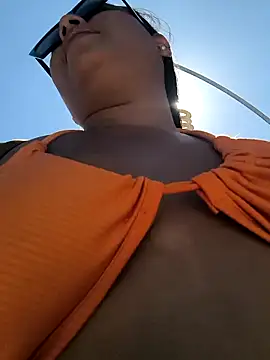 Snapshot of Francesca_ferrari chatting on January 10, 2025, 4:09 pm Francesca ferrari online show from January 10, 2025, 4:09 pm