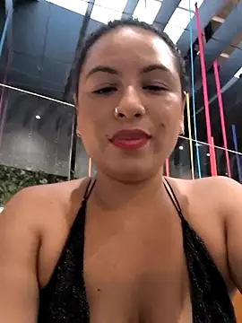 Snapshot of Francesca_ferrari chatting on February 22, 2025, 9:59 pm Francesca ferrari online show from February 22, 2025, 9:59 pm