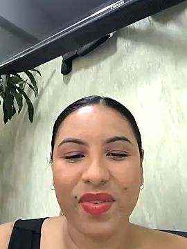 Snapshot of Francesca_ferrari chatting on March 12, 2025, 1:25 am Francesca ferrari online show from March 12, 2025, 1:25 am