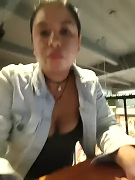 Snapshot of Francesca_ferrari chatting on September 19, 2025, 7:36 pm Francesca ferrari online show from September 19, 2025, 7:36 pm