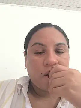 Snapshot of Francesca_ferrari chatting on June 21, 2026, 4:31 pm Francesca ferrari online show from June 21, 2026, 4:31 pm