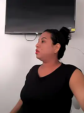 Snapshot of Francesca_ferrari chatting on July 17, 2026, 10:14 pm Francesca ferrari online show from July 17, 2026, 10:14 pm