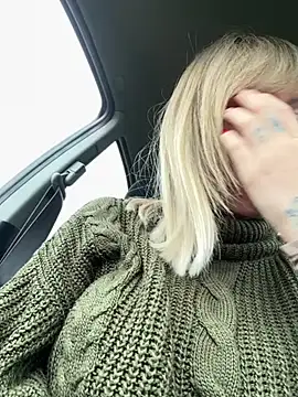 Snapshot of haileyhope_ chatting on December 30, 2024, 11:04 am haileyhope online show from December 30, 2024, 11:04 am