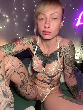 Snapshot of haileyhope_ chatting on February 10, 2026, 9:08 pm haileyhope online show from February 10, 2026, 9:08 pm