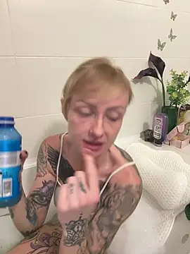 Snapshot of haileyhope_ chatting on March 22, 2026, 5:27 pm haileyhope online show from March 22, 2026, 5:27 pm