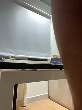 Snapshot of therawnomad chatting on December 13, 2025, 8:58 pm therawnomad online show from December 13, 2025, 8:58 pm