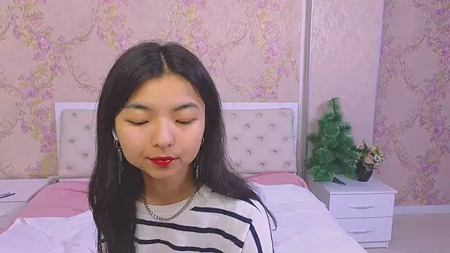 Shy Kira online show from December 20, 2024, 1:00 pm