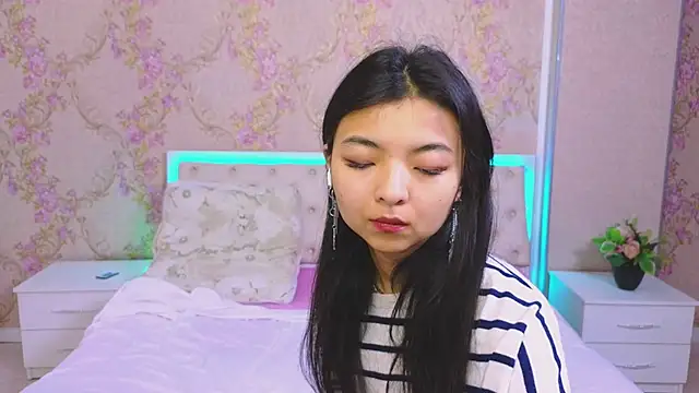 Shy Kira online show from January 20, 2025, 12:28 pm