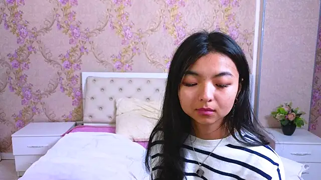 Shy Kira online show from January 24, 2025, 6:35 pm