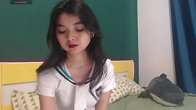 Shy Kira online show from June 18, 2026, 8:47 am