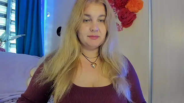 Snapshot of CoraSwon chatting on October 15, 2025, 6:46 am CoraSwon online show from October 15, 2025, 6:46 am